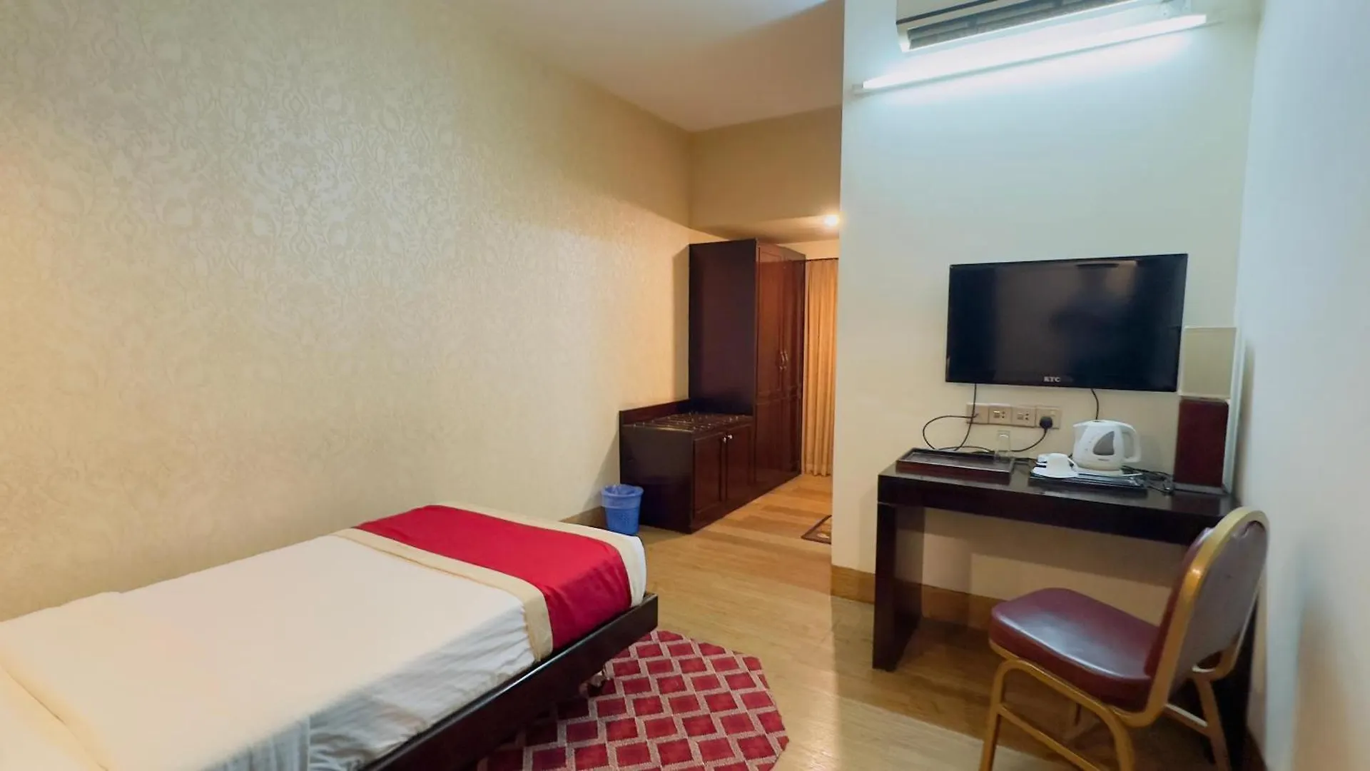 Hotel West Park Inn Banani Dhaka 4*,