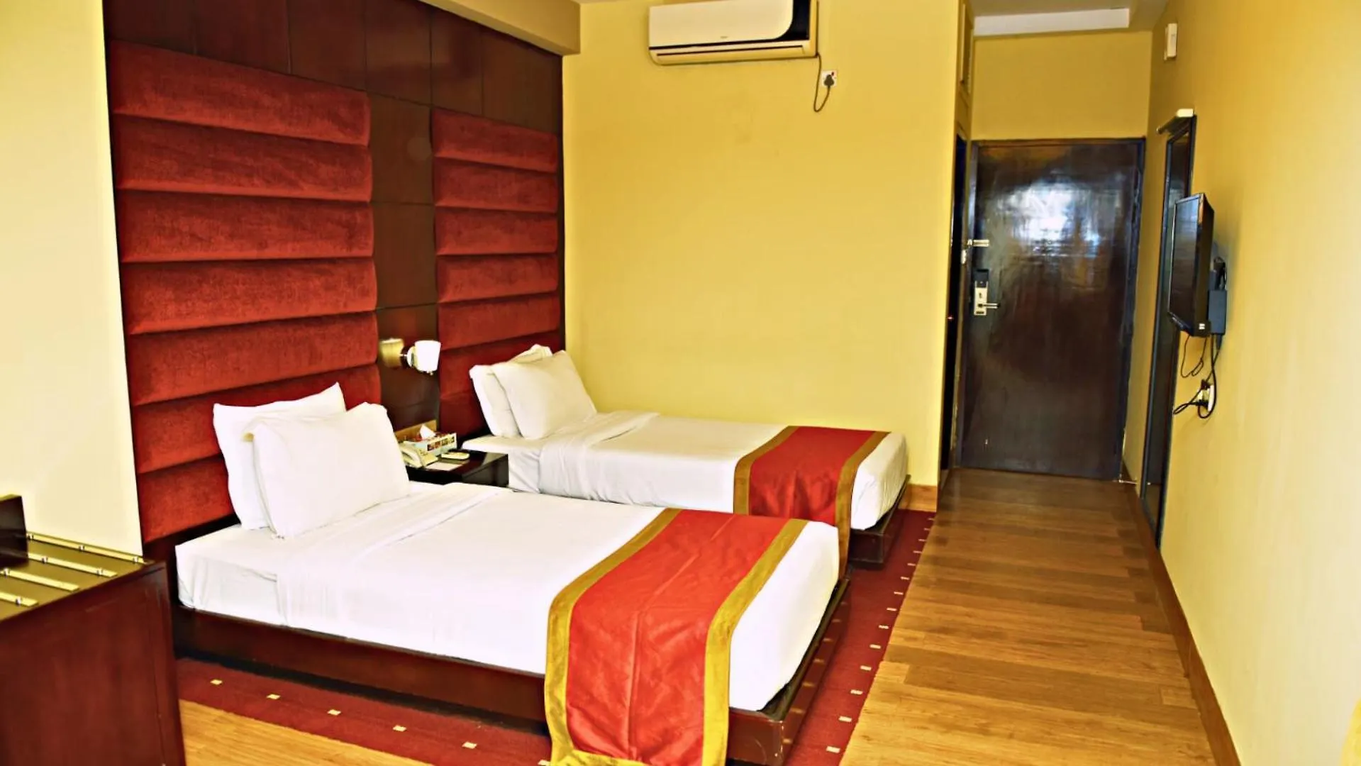 Hotel West Park Inn Banani Dhaka 4*,