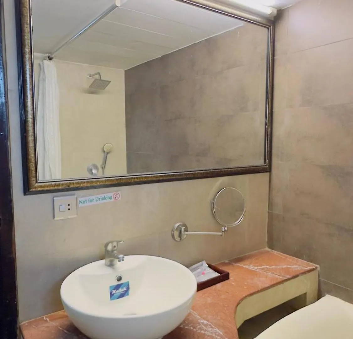 Hotel West Park Inn Banani Dhaka 4*,
